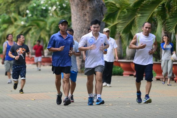 Đi bộ tốt cho người bệnh suy giãn tĩnh mạch?